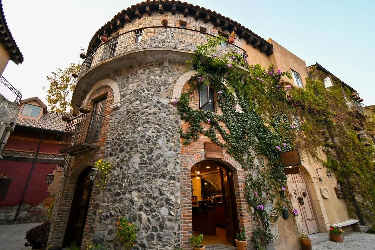 ****  Villa Toscana Valquirico Lofts & Suites Hotel Boutique Santeagueda Mexico